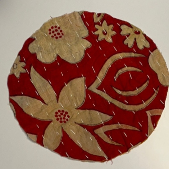 Handcrafted Kantha Cat Family Folk Art Decor Set with 7” Kantha “Rug” - Picture 14 of 15